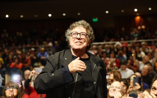Piero durante el Concierto por la Paz del Centro Cultural Kirchner en Buenos Aires, en 2023